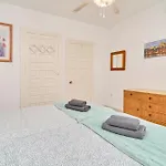 Large One Bed * Нерха