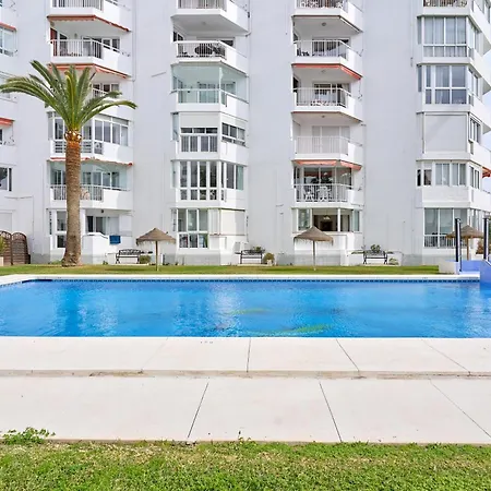 Large One Bed Apartment Nerja
