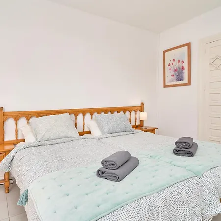 Large One Bed Apartment Nerja