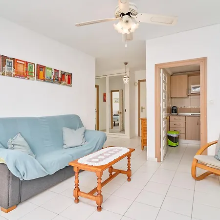 Large One Bed شقة نيرخا